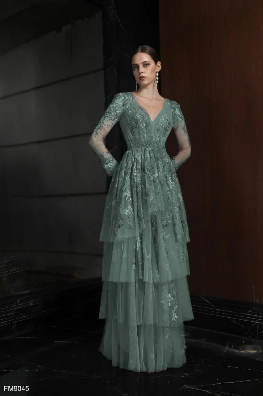 Deal of the Week statement dressAzzure Couture FM9045