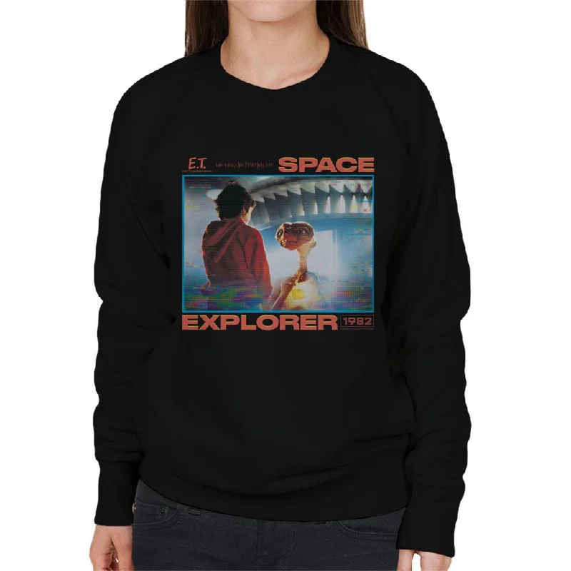 workout-ready hoodieE.T. 1982 Space Explorer Women's Sweatshirt