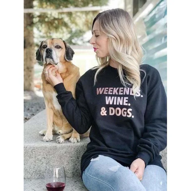 smooth fit athletic sweatshirtWeekends Wine Dogs