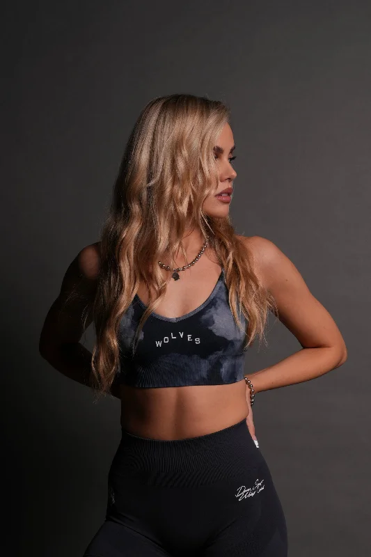 Discount Deals Wolves Pyramid "Everson Seamless" Sports Bra in Darc Blue Big Ghost Clouds