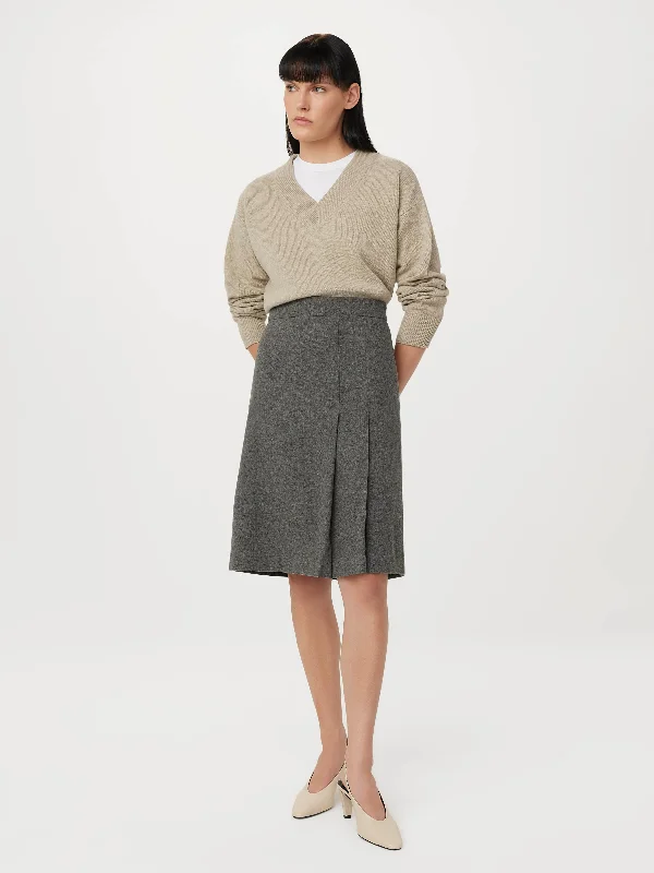 t-shirt dressThe Pleated Midi Skirt in Grey Black