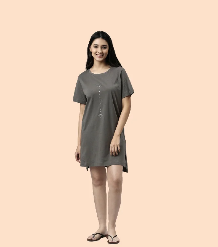 Price Cut Tunic Tee – Solid | Short Sleeve Tunic Tee With Side Slit & Mindful Graphic Price Cut Tunic Tee – Solid | Short Sleeve Tunic Tee With Side Slit & Mindful Graphic