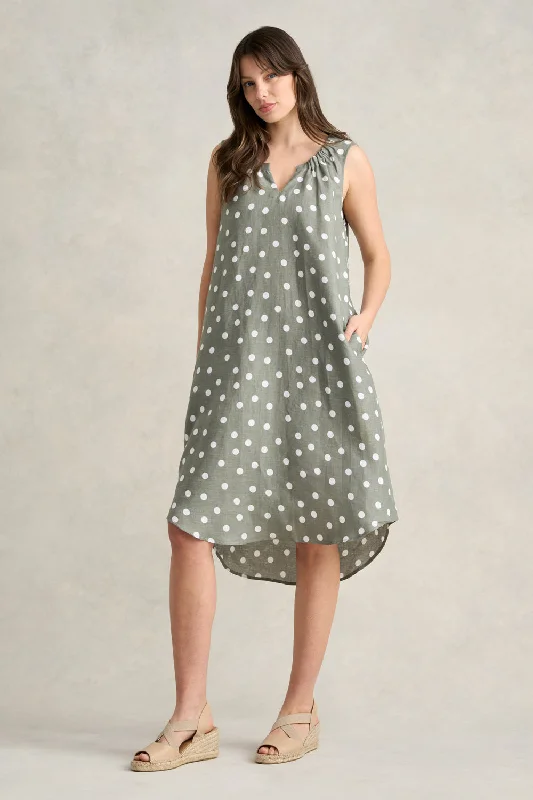 classic fit-and-flare dressGathered French Linen Dress