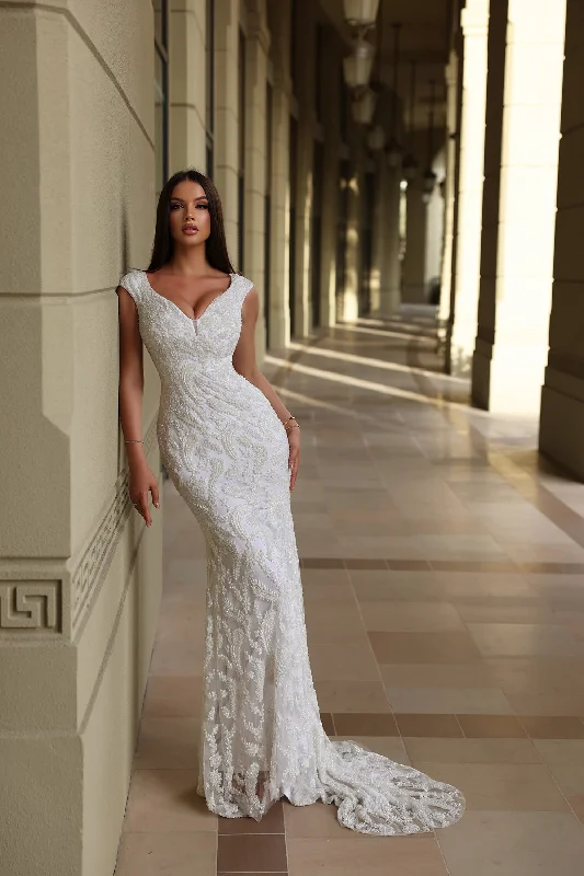 Price Drop elegant evening dressChic and Holland BR550009