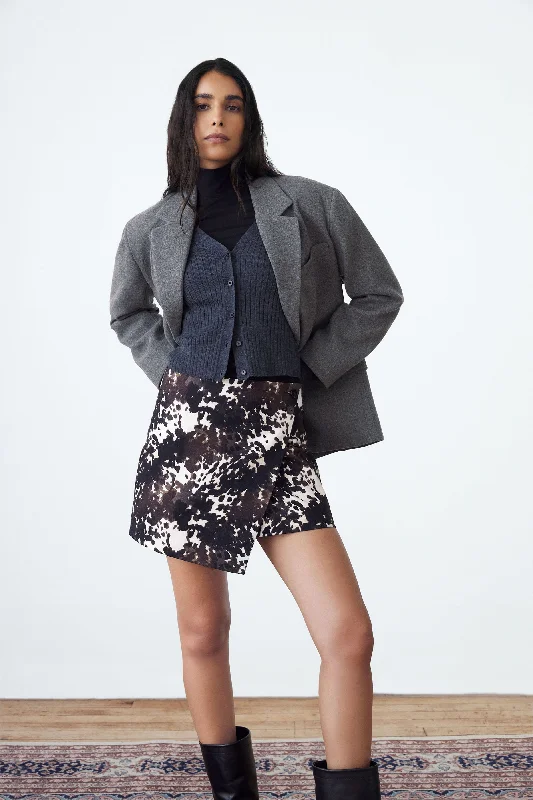 structured dressThe Printed Mini Skirt in Black