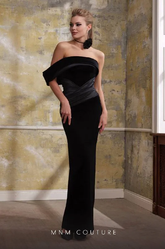 Bargain Bin stylish dressMNM Couture N0557