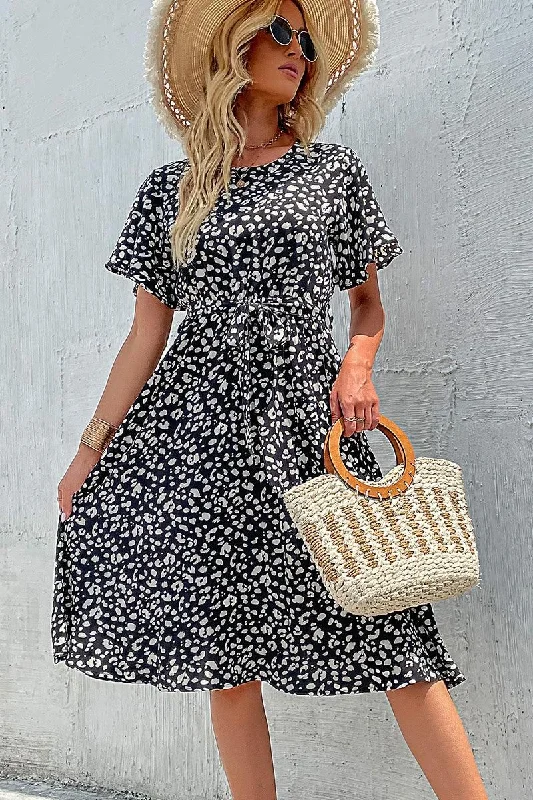 casual midi dressLEOPARD TIED WAIST FLARE MIDI DRESS