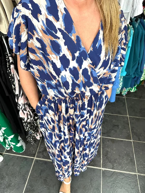 Time-Limited Offer Blue printed plus size belted maxi dress with pockets