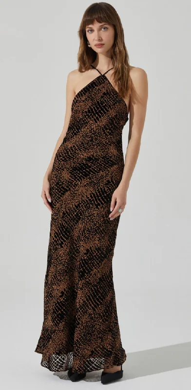 chic dressBriotte Halter Printed Maxi Dress by ASTR the Label